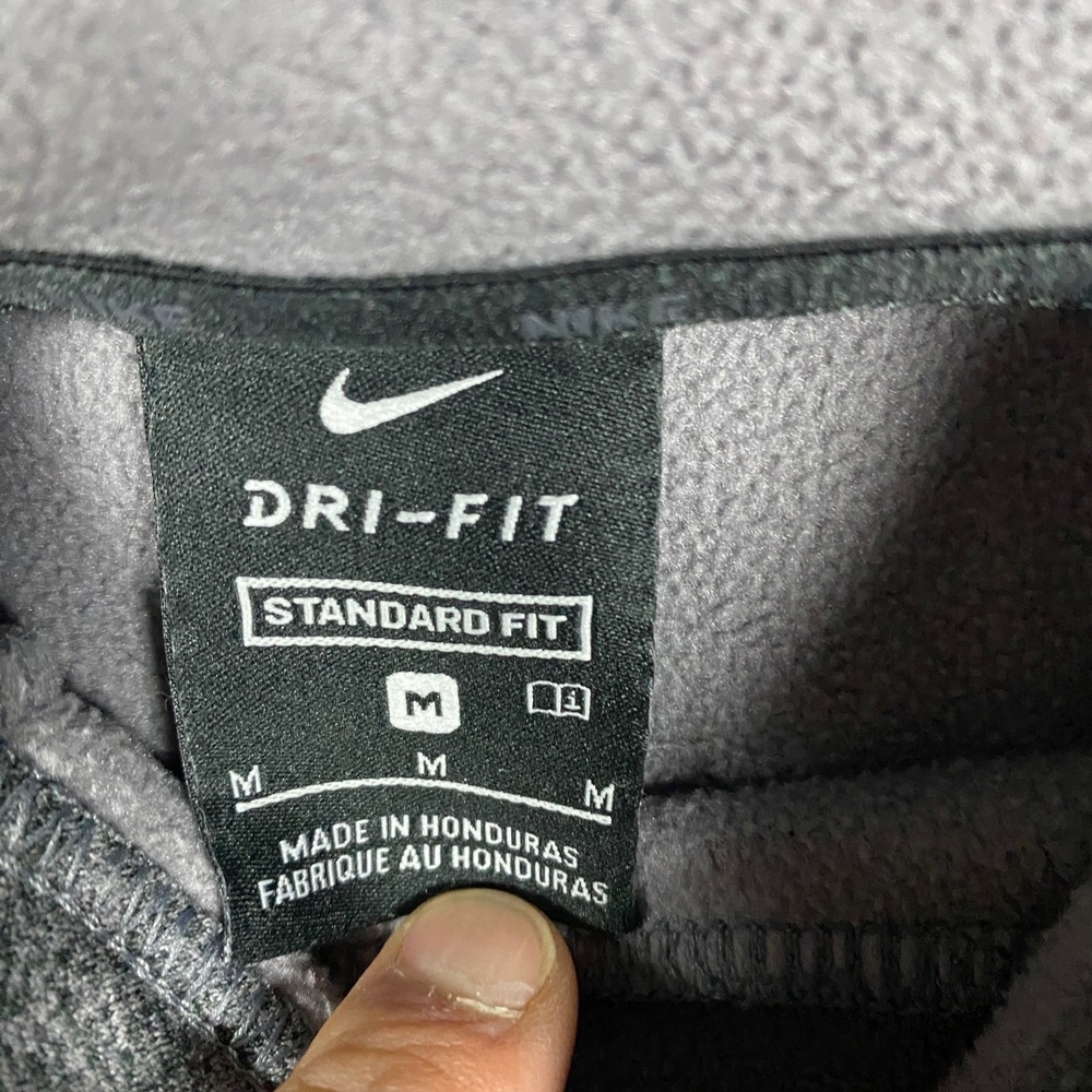 Nike Therma Hoodie Mens Medium Gray Dri-FIT Swoosh Pullover CU6238-071 - Picture 3 of 7